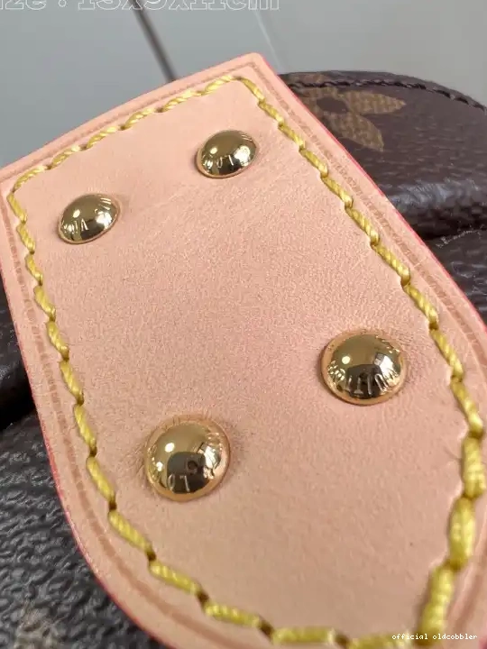 Official oldcobbler VUITTON LOUIS Scott-13.5*9*11.5CM 0623